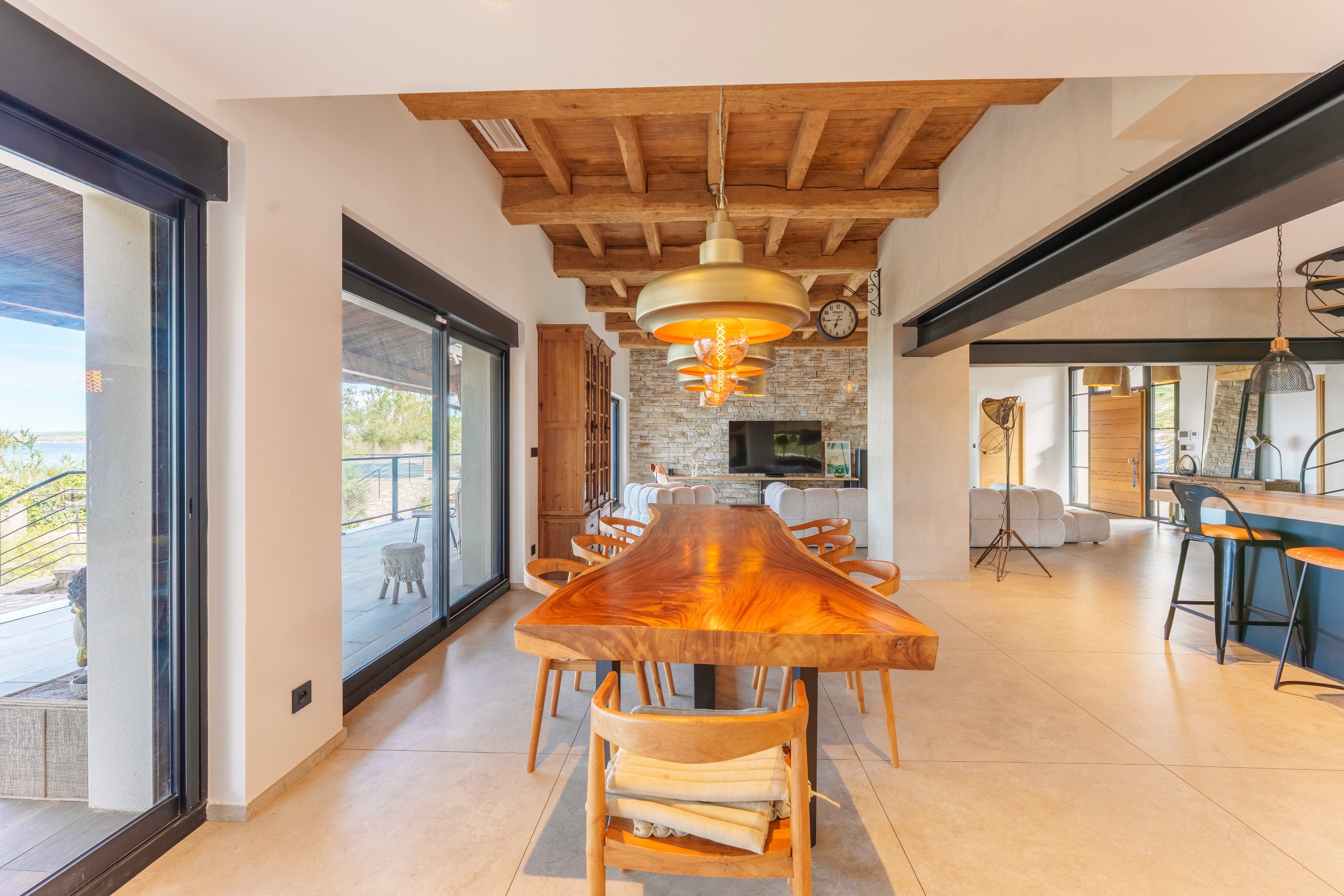  Stunning views of the Thau Lagoon_ Contemporary home with private access to the… - 物件實景