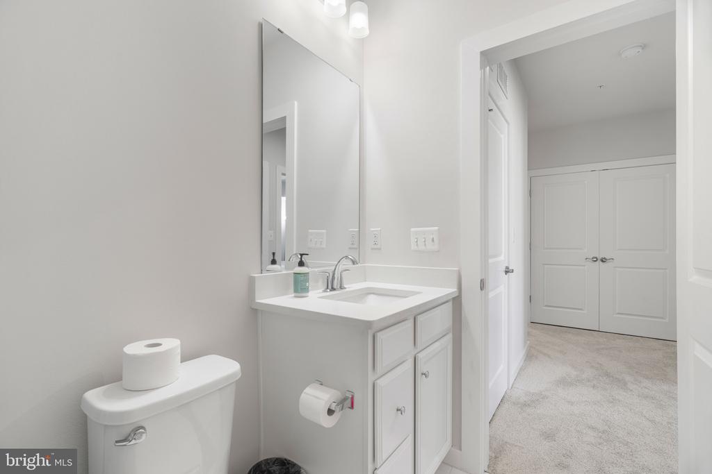 Rockville, Maryland, 20855, United States, 3 Bedrooms Bedrooms, ,3 BathroomsBathrooms,Residential,For Sale,1929038