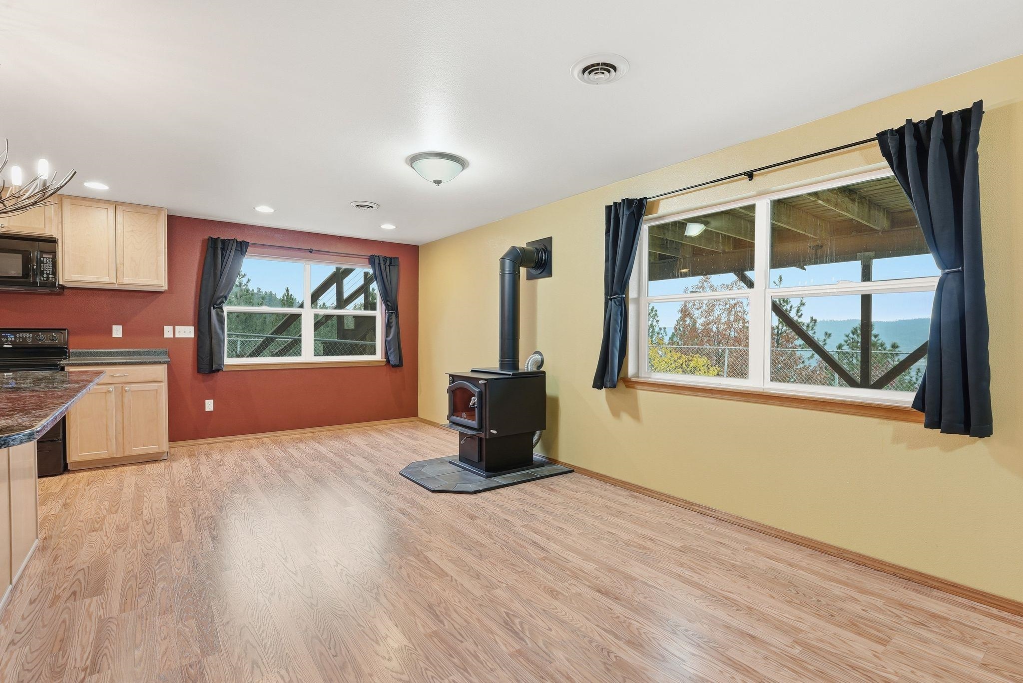 Seven Bays, Washington, 99122, United States, 5 Bedrooms Bedrooms, ,3 BathroomsBathrooms,Residential,For Sale,1992977