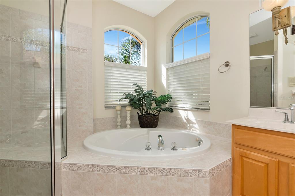 Lakewood Ranch, Florida, 34202, United States, 5 Bedrooms Bedrooms, ,3 BathroomsBathrooms,Residential,For Sale,1991249