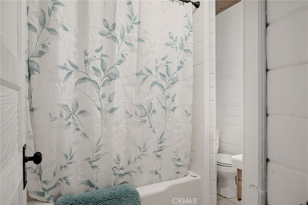 Lake Arrowhead, California, 92352, United States, 3 Bedrooms Bedrooms, ,2 BathroomsBathrooms,Residential,For Sale,1984793