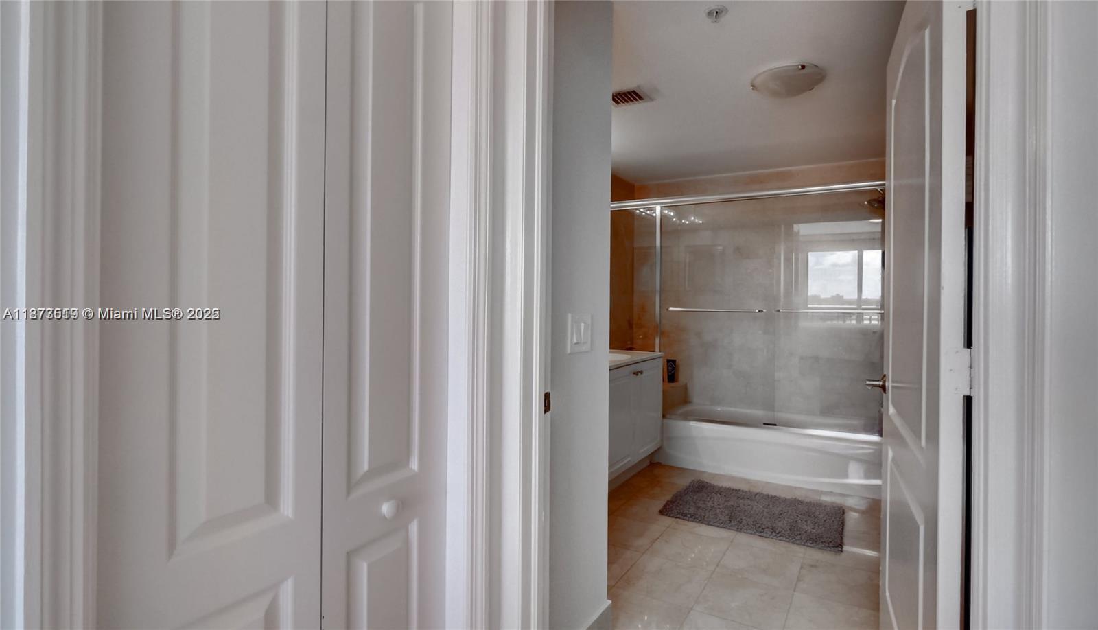 Miami, Florida, 33133, United States, 2 Bedrooms Bedrooms, ,2 BathroomsBathrooms,Residential,For Sale,1939288