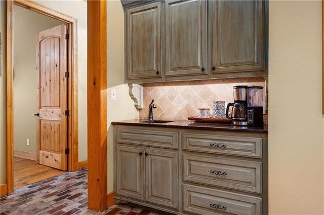Trout, Louisiana, 71371, United States, 3 Bedrooms Bedrooms, ,4 BathroomsBathrooms,Residential,For Sale,1930680