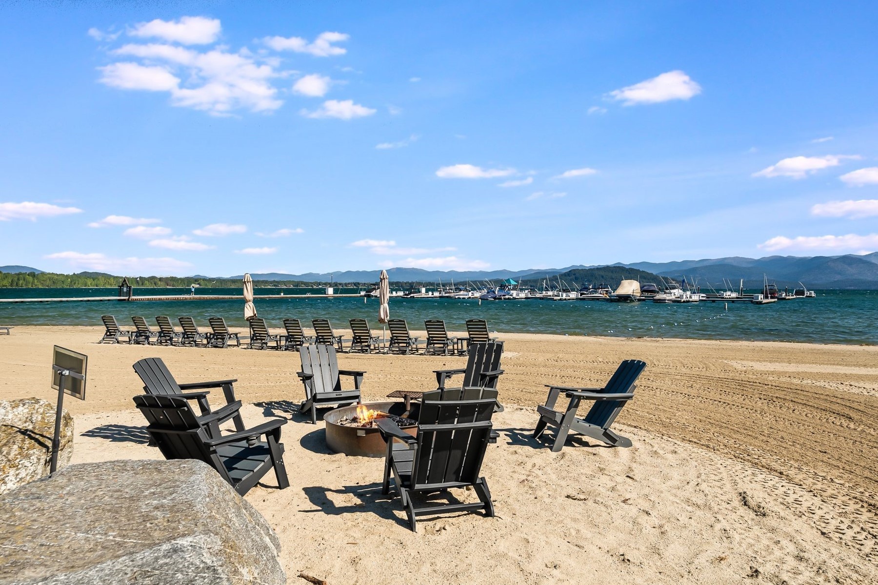  Corner Condo at Seasons at Sandpoint - 物件實景