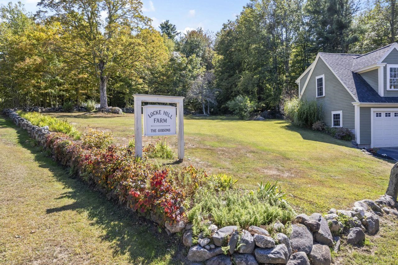 Barrington, New Hampshire, 03825, United States, 4 Bedrooms Bedrooms, ,3 BathroomsBathrooms,Residential,For Sale,1984390