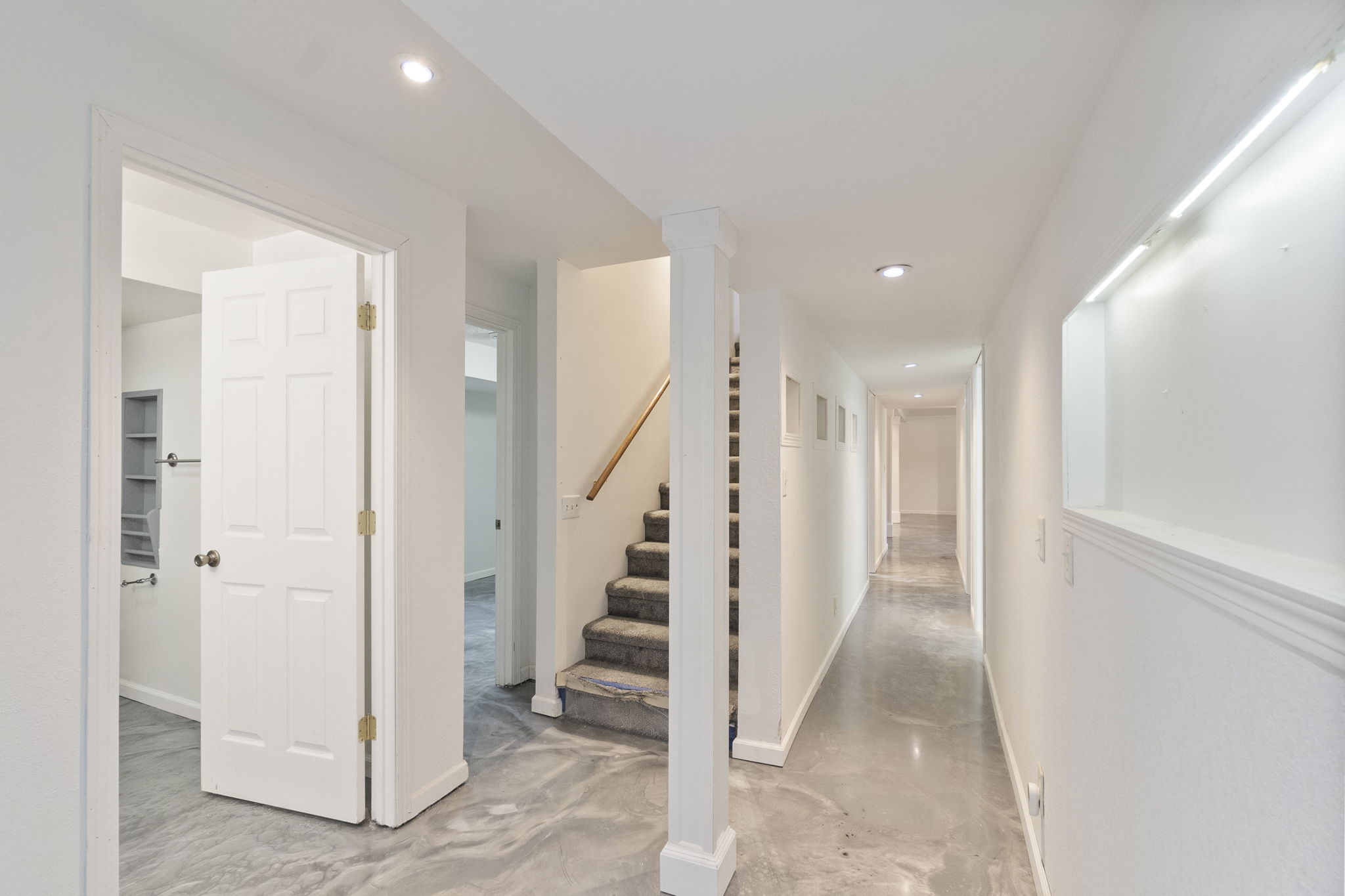 Clear Lake, Iowa, 50428, United States, 5 Bedrooms Bedrooms, ,3 BathroomsBathrooms,Residential,For Sale,1982765