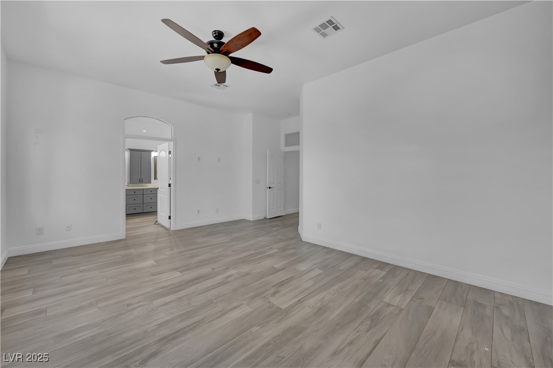 Henderson, Nevada, 89052, United States, 5 Bedrooms Bedrooms, ,2 BathroomsBathrooms,Residential,For Sale,1897207