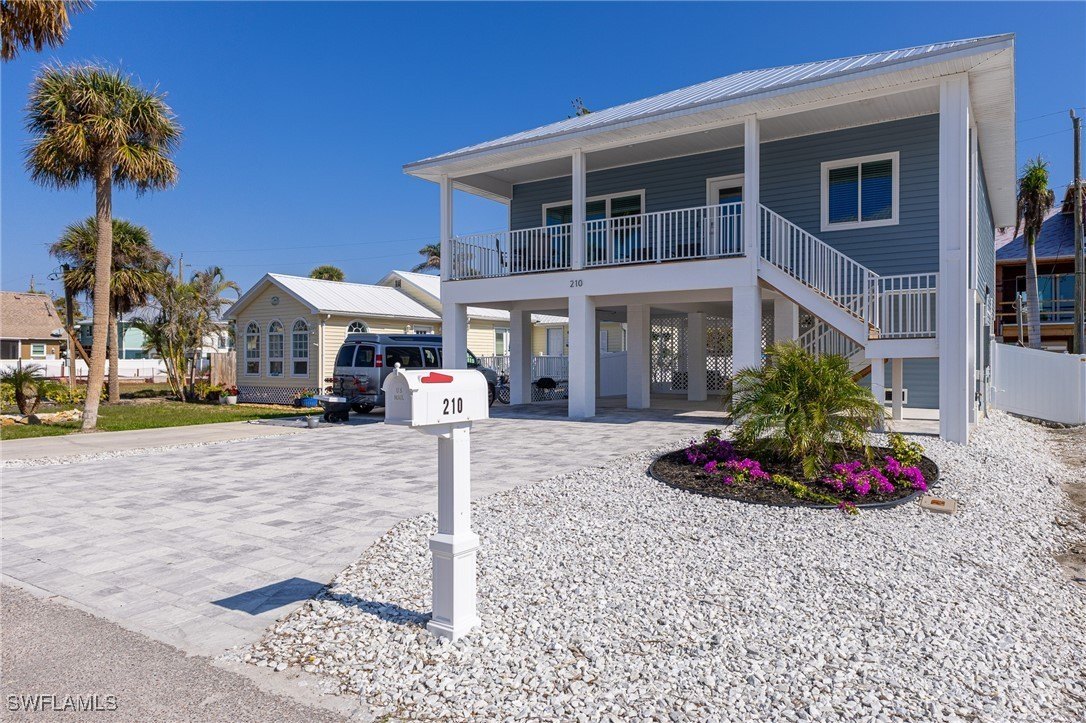 Fort Myers Beach, Florida, 33931, United States, 3 Bedrooms Bedrooms, ,2 BathroomsBathrooms,Residential,For Sale,1895274
