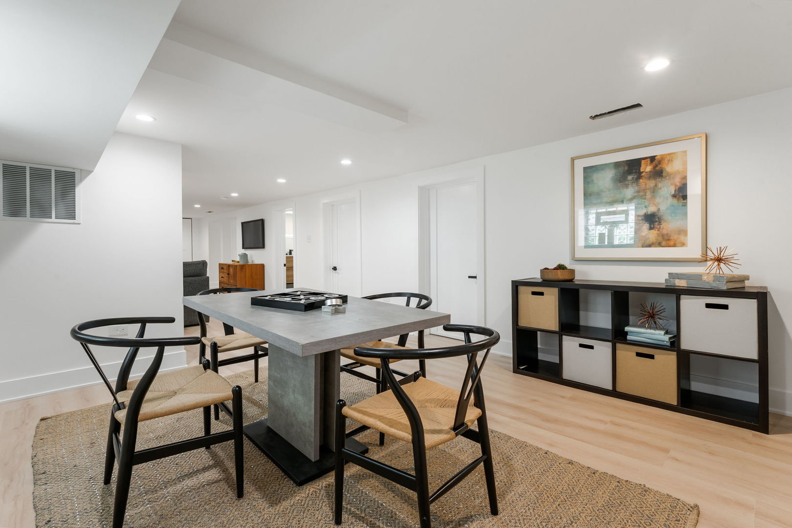 Chicago, Illinois, 60630, United States, 5 Bedrooms Bedrooms, ,3 BathroomsBathrooms,Residential,For Sale,1941077