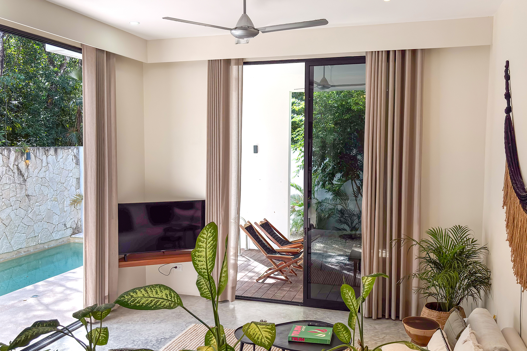  Villa Altaire Gated Community - 物件實景