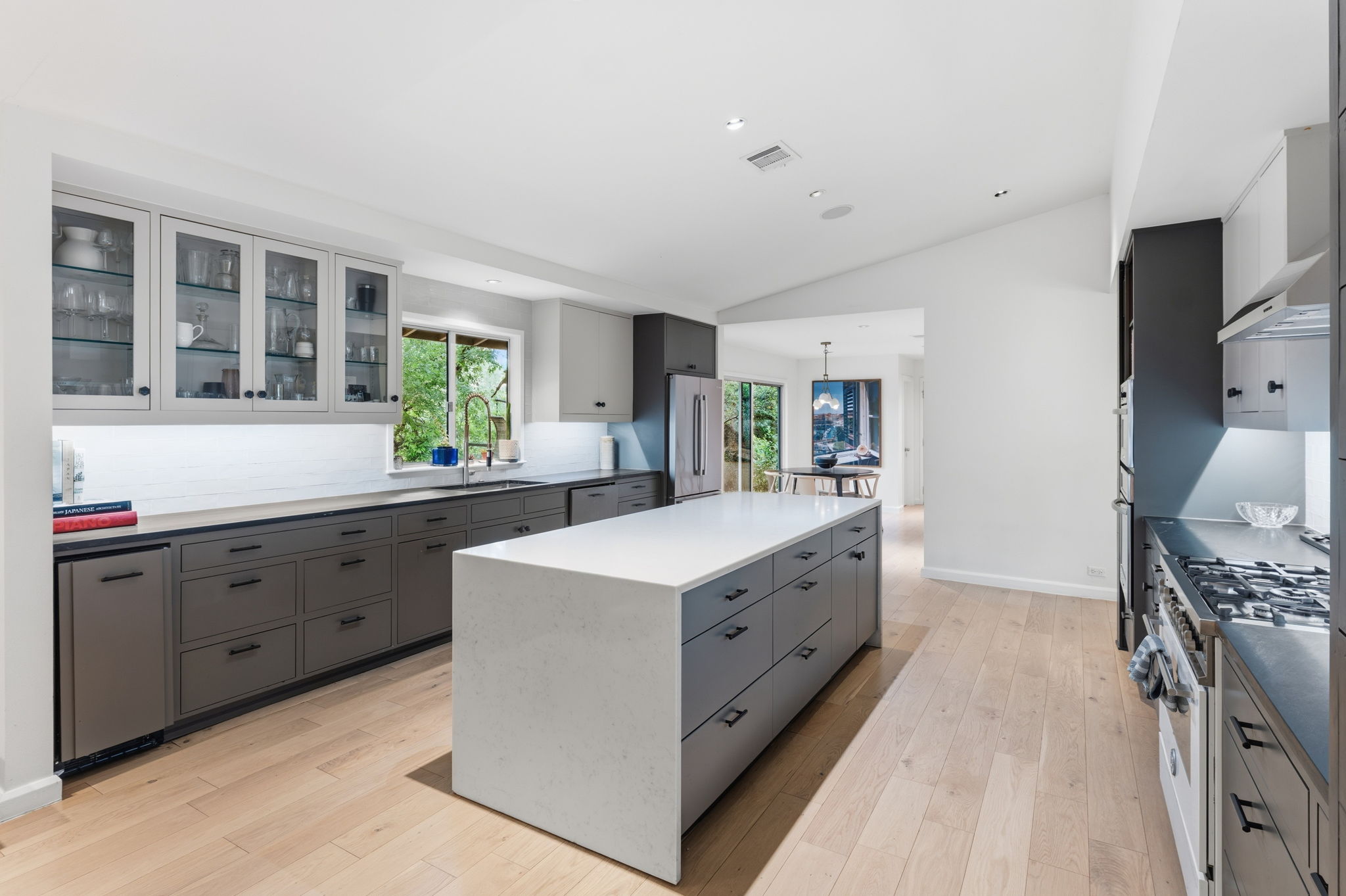  Sprawling Shoal Creek Retreat with Rare Privacy in Central Austin - 物件實景