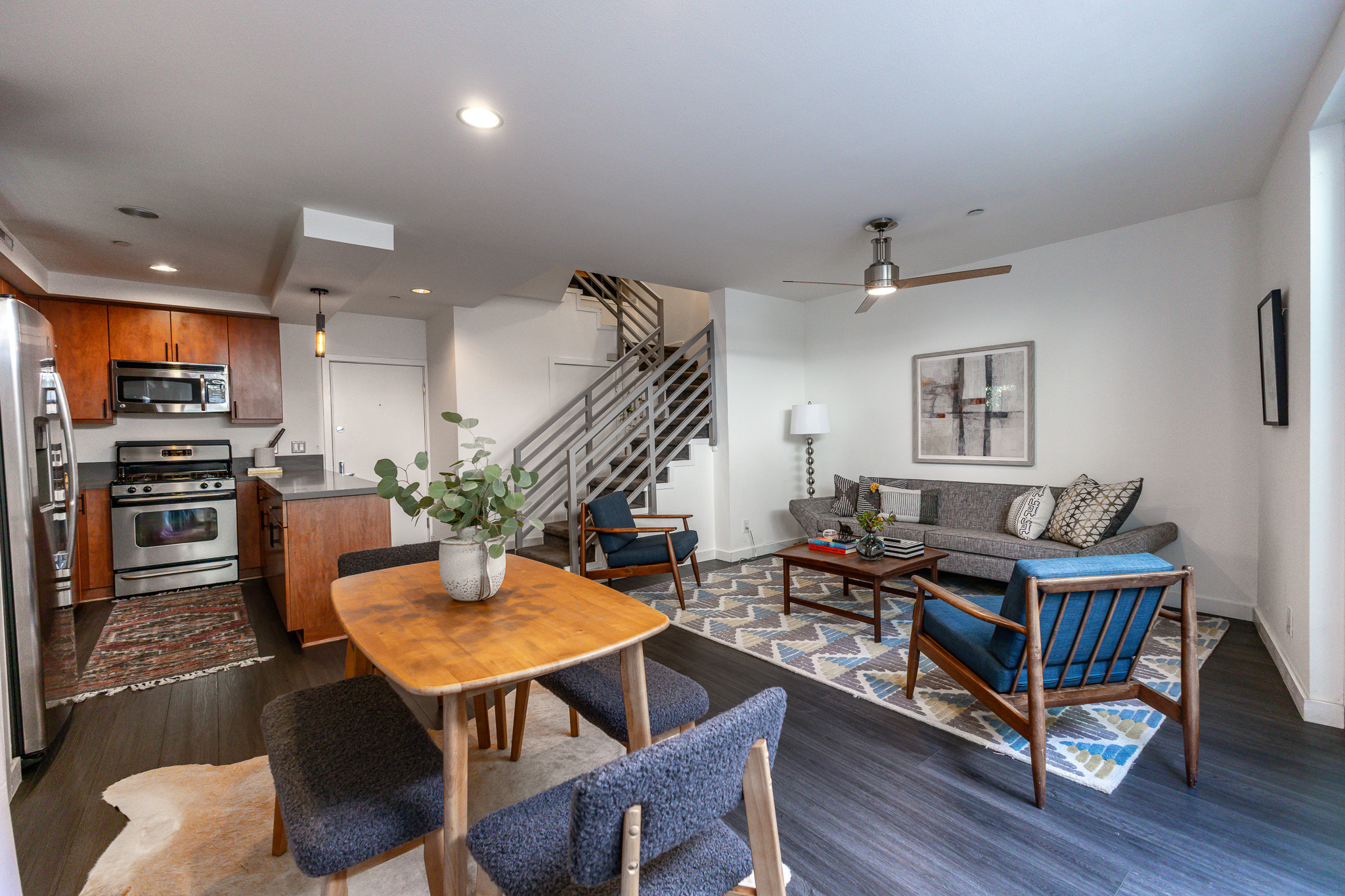  10735 Bloomfield Street, #5 - 物件實景