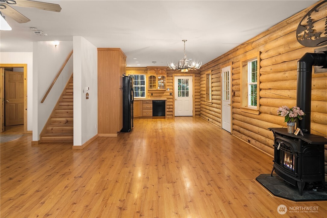 Cle Elum, Washington, 98922, United States, 1 Bedroom Bedrooms, ,1 BathroomBathrooms,Residential,For Sale,1901684
