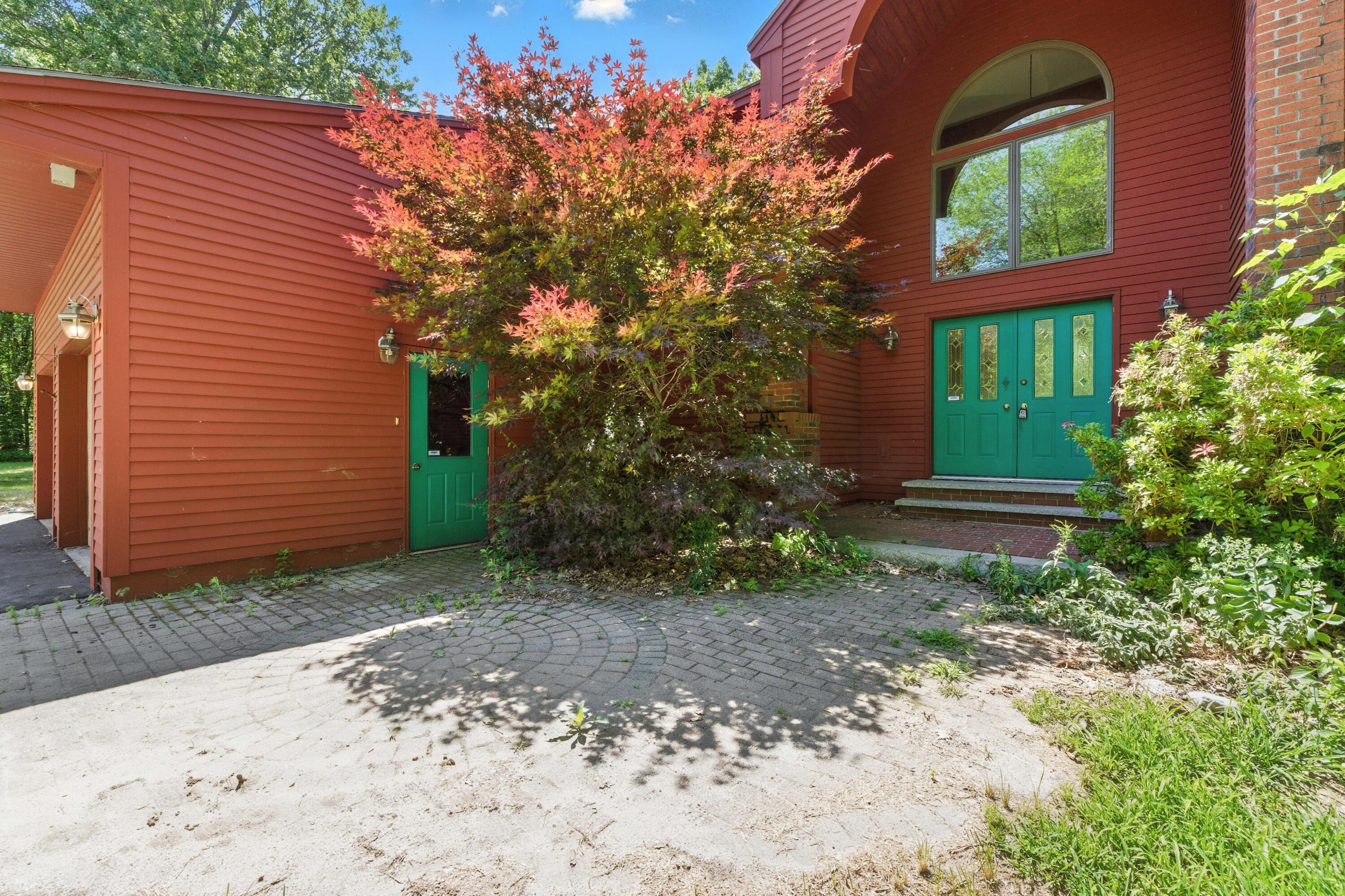 Lewiston, Maine, 04240, United States, 4 Bedrooms Bedrooms, ,3 BathroomsBathrooms,Residential,For Sale,1770488