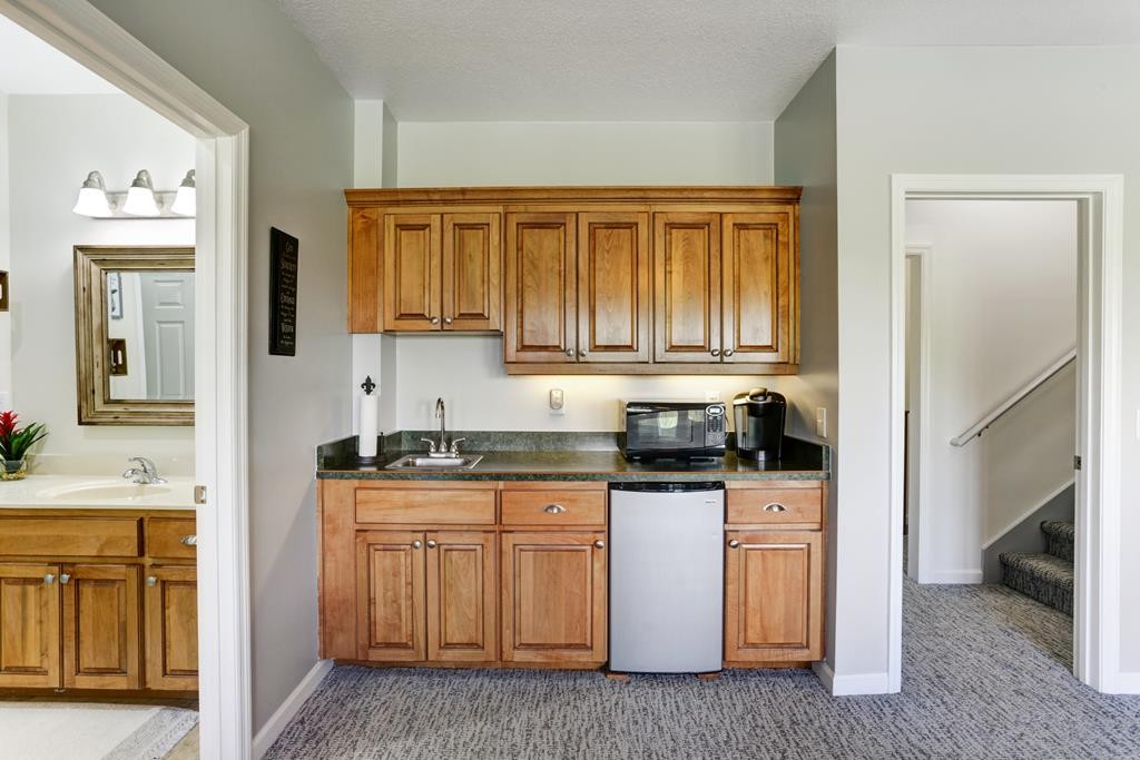 Warne, North Carolina, 28909, United States, 3 Bedrooms Bedrooms, ,3 BathroomsBathrooms,Residential,For Sale,1878165