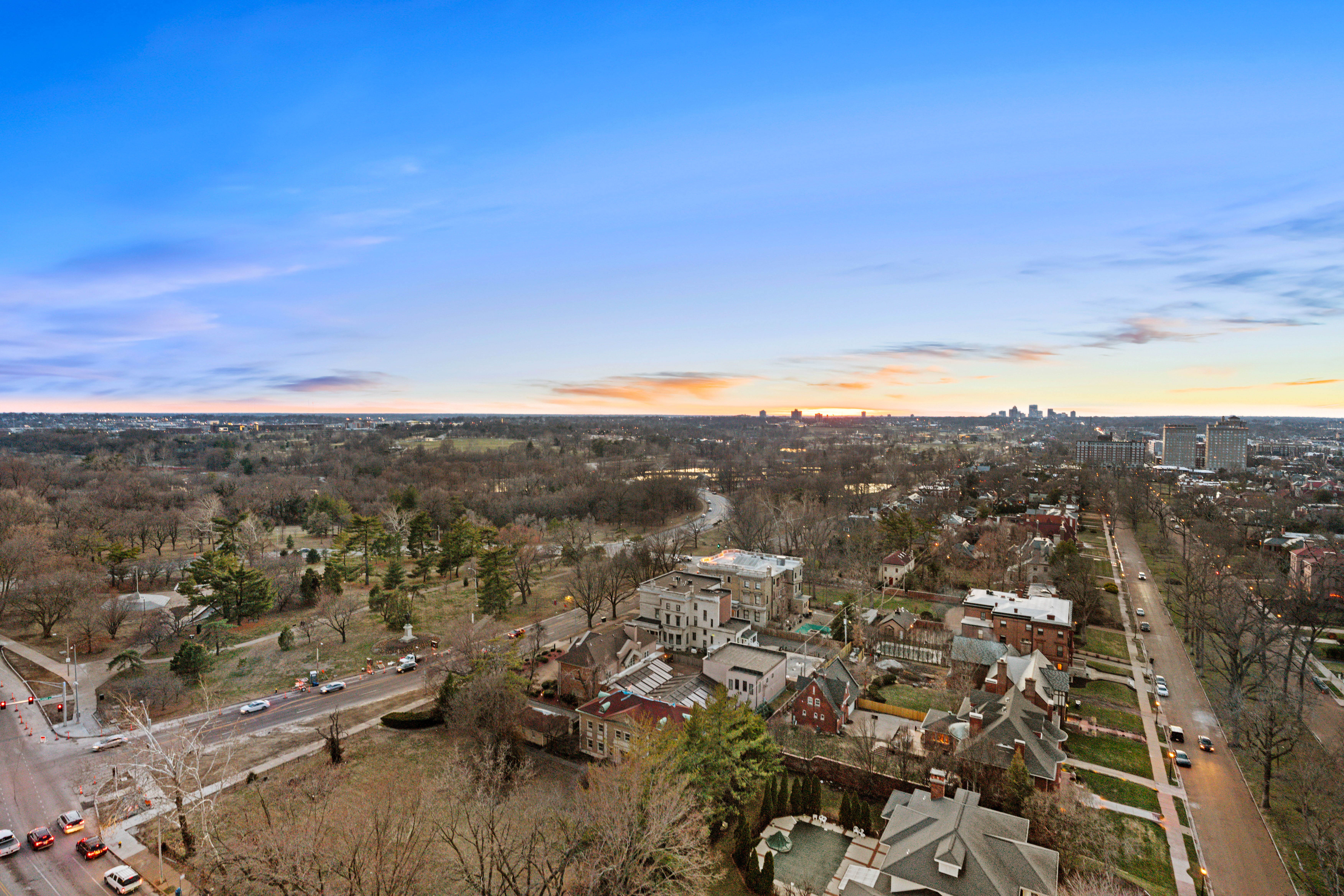  Stunning City Living with Unmatched Views and Luxury Amenities - 物件實景