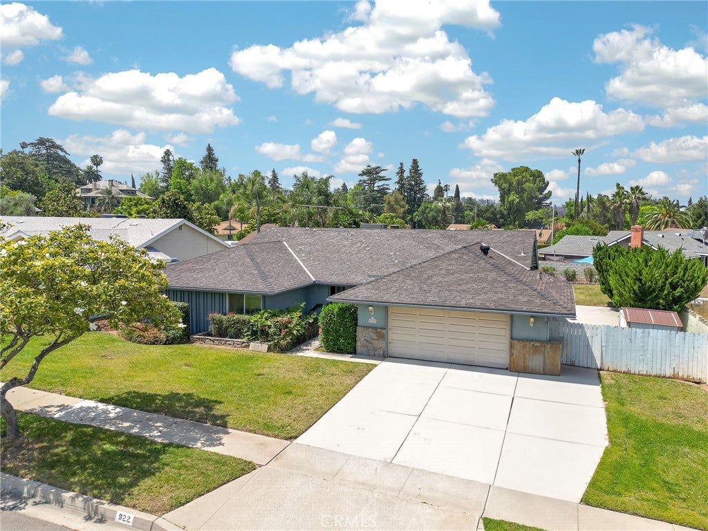 Redlands, California, 92373, United States, 4 Bedrooms Bedrooms, ,2 BathroomsBathrooms,Residential,For Sale,2048890