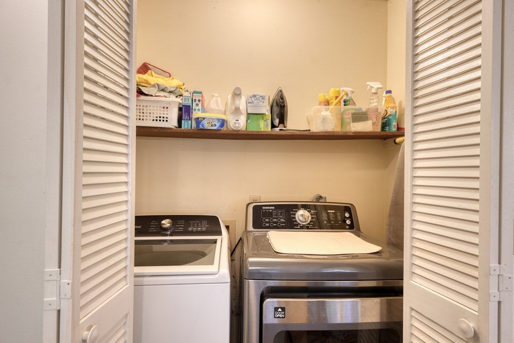 Blairsville, Georgia, 30512, United States, 2 Bedrooms Bedrooms, ,2 BathroomsBathrooms,Residential,For Sale,1932142