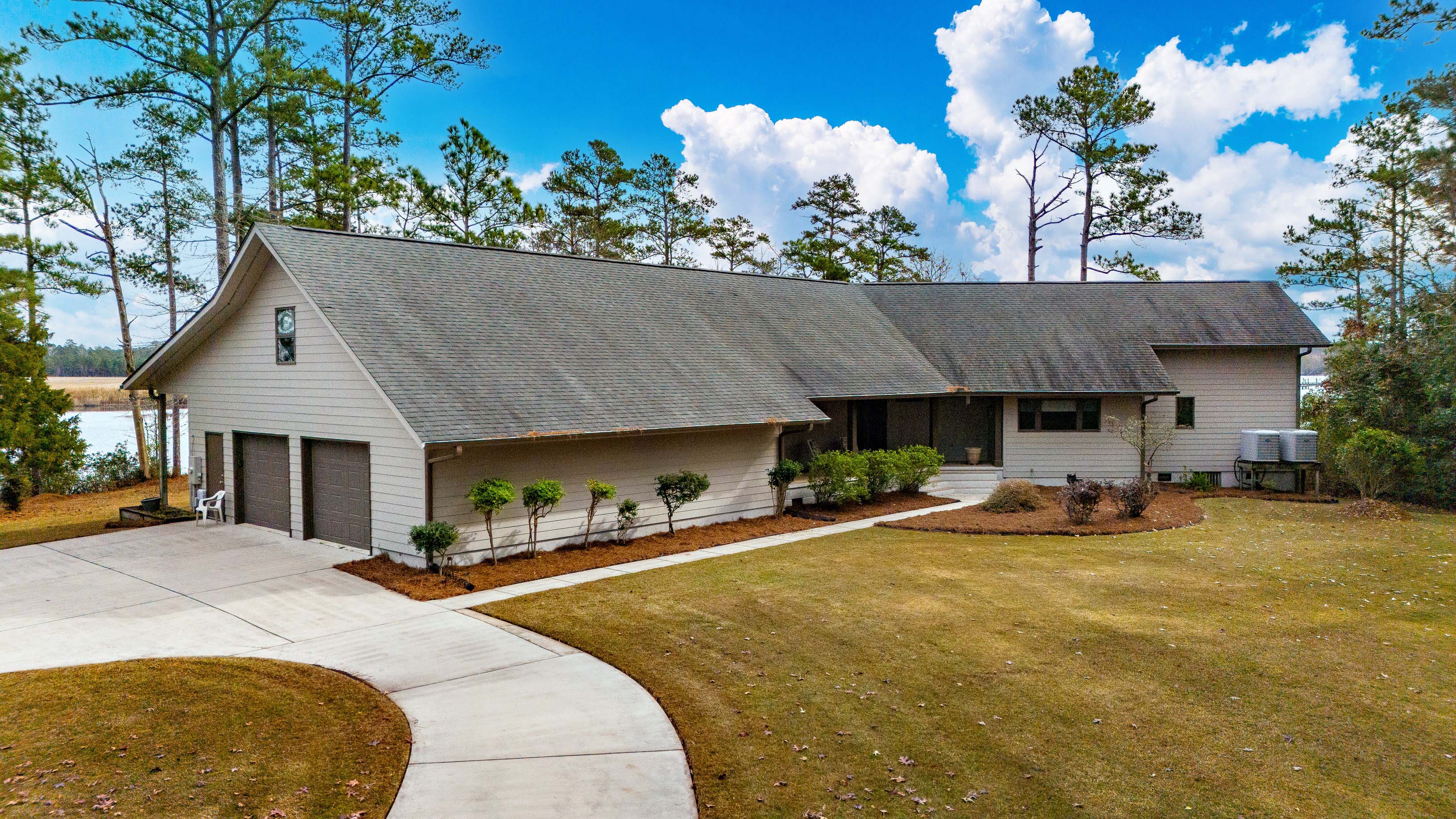 Oriental, North Carolina, 28571, United States, 3 Bedrooms Bedrooms, ,3 BathroomsBathrooms,Residential,For Sale,2005198