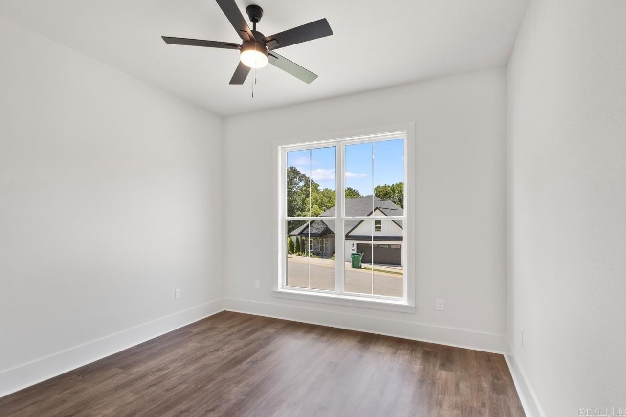 Benton, Arkansas, 72019, United States, 5 Bedrooms Bedrooms, ,4 BathroomsBathrooms,Residential,For Sale,1975988