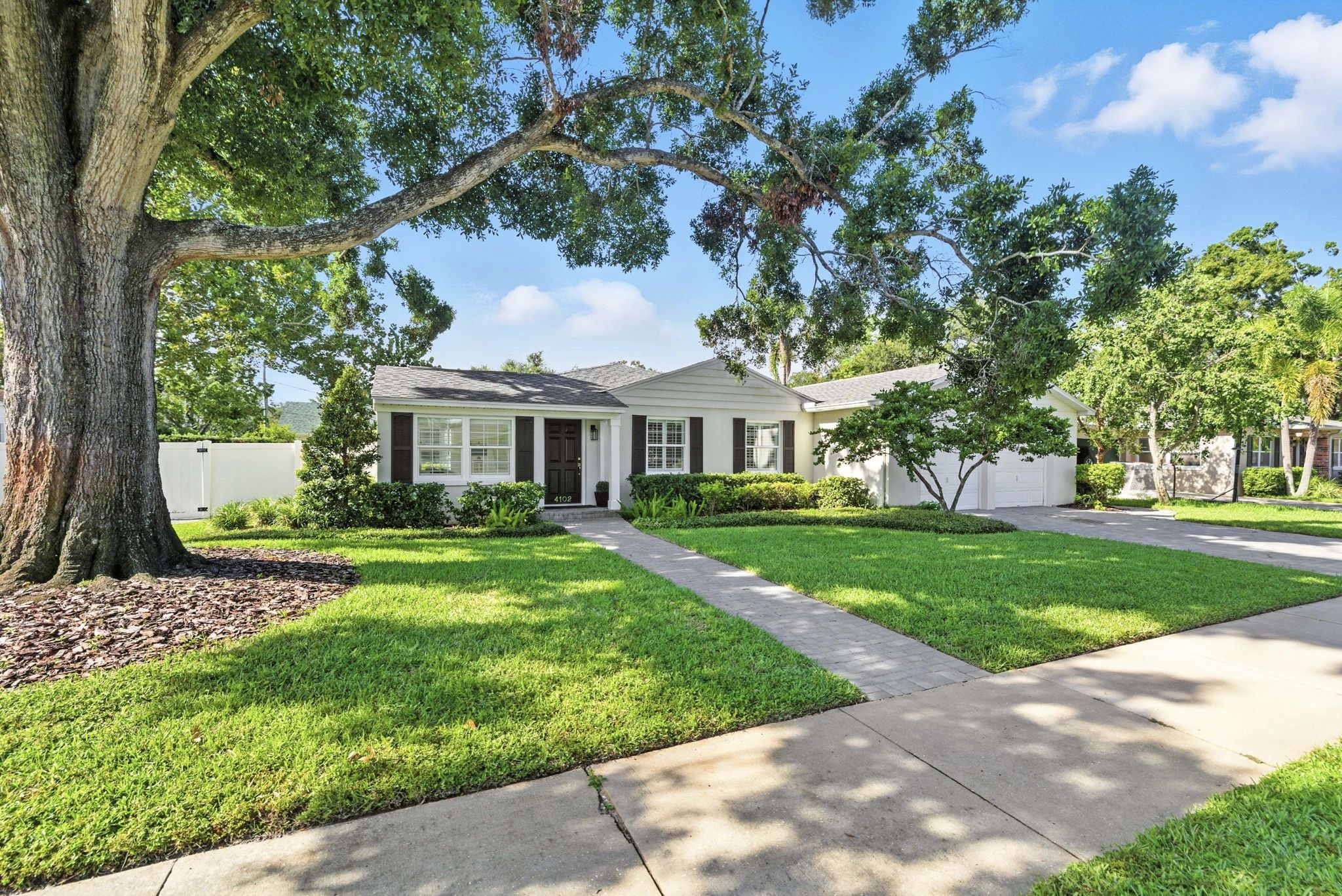 Tampa, Florida, 33629, United States, 3 Bedrooms Bedrooms, ,3 BathroomsBathrooms,Residential,For Sale,1923069