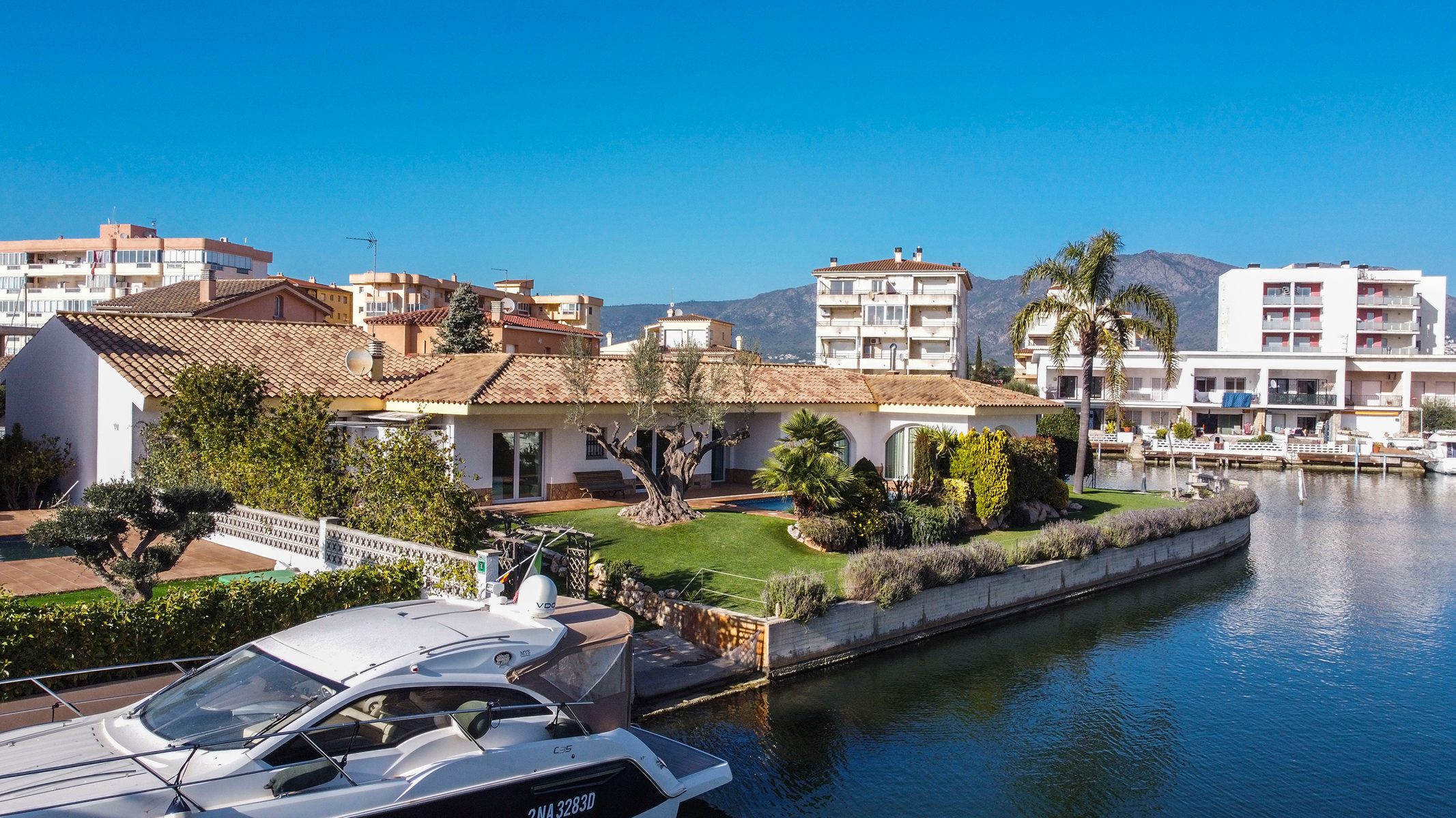  Villa with private mooring and pool in Roses - 物件實景