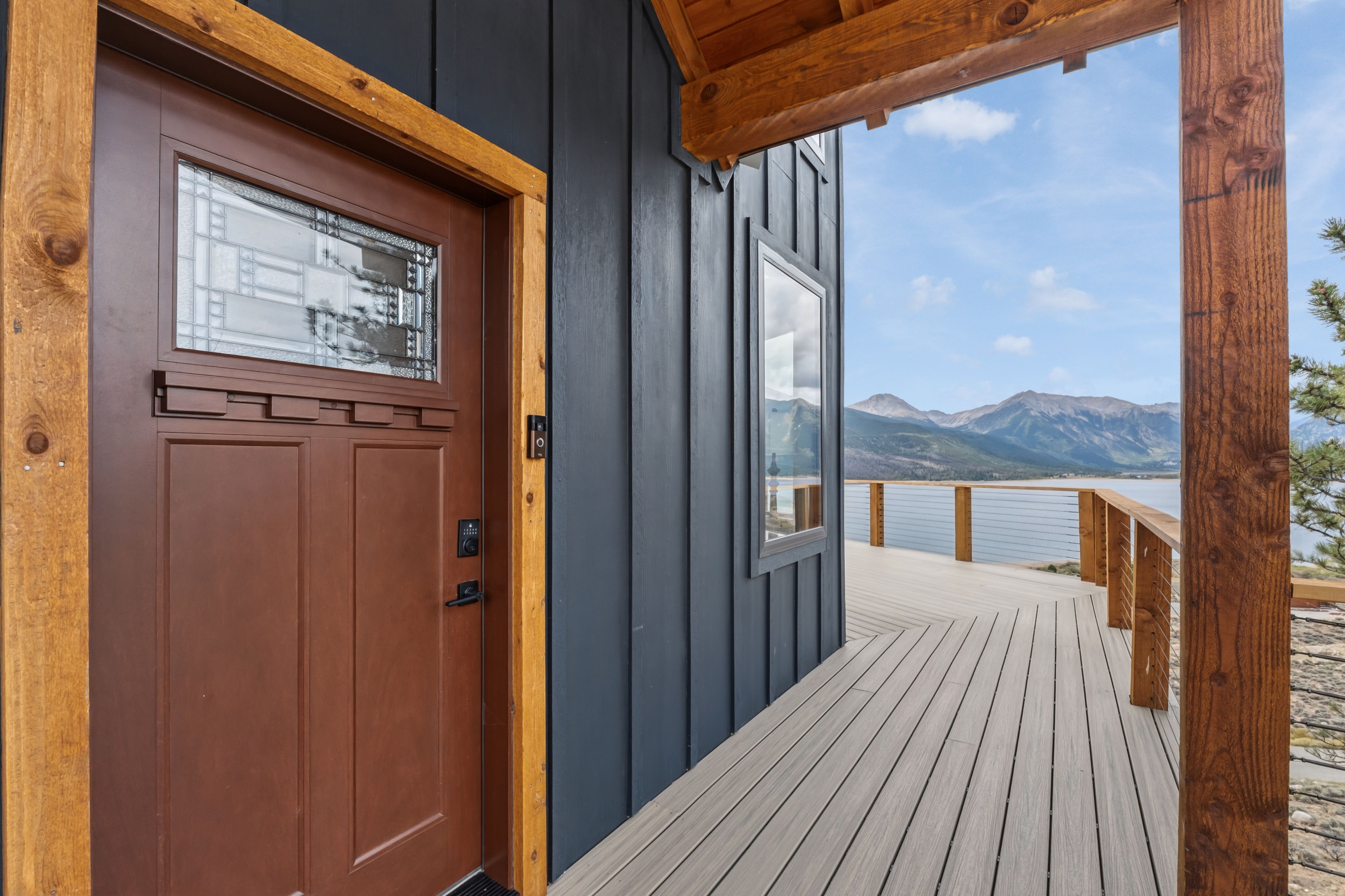  New Construction with Show-Stopping Twin Lakes Views - 物件實景