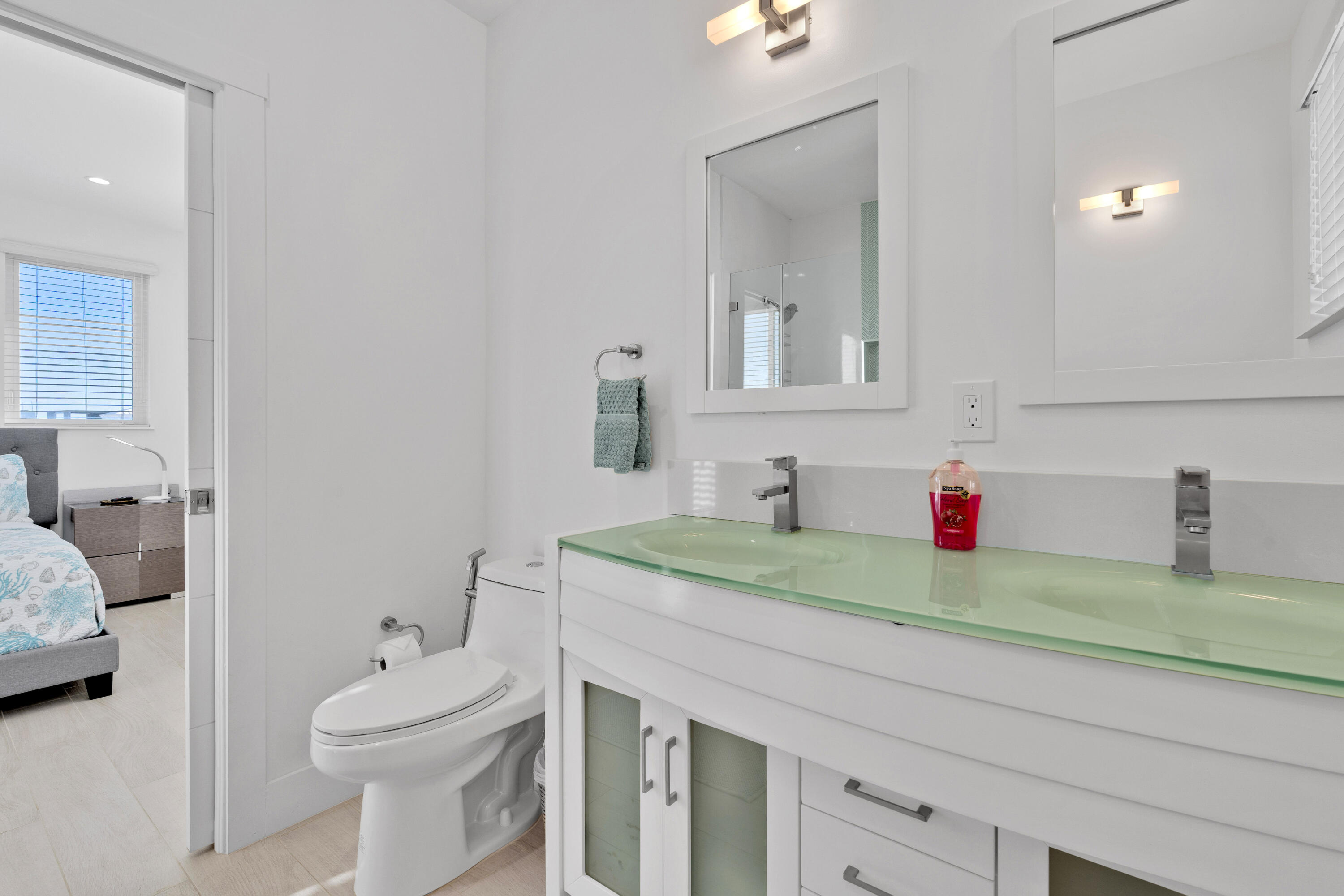 94825 Overseas Highway Highway, 91, KEY LARGO, Florida, 33037, United States, 3 Bedrooms Bedrooms, ,3 BathroomsBathrooms,Residential,For Sale,94825 Overseas Highway Highway, 91,1623951