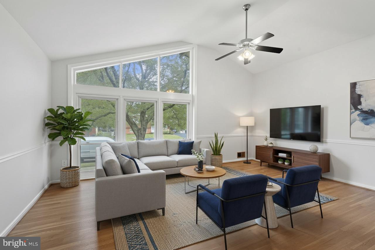 Springfield, Virginia, 22150, United States, 3 Bedrooms Bedrooms, ,2 BathroomsBathrooms,Residential,For Sale,1969546