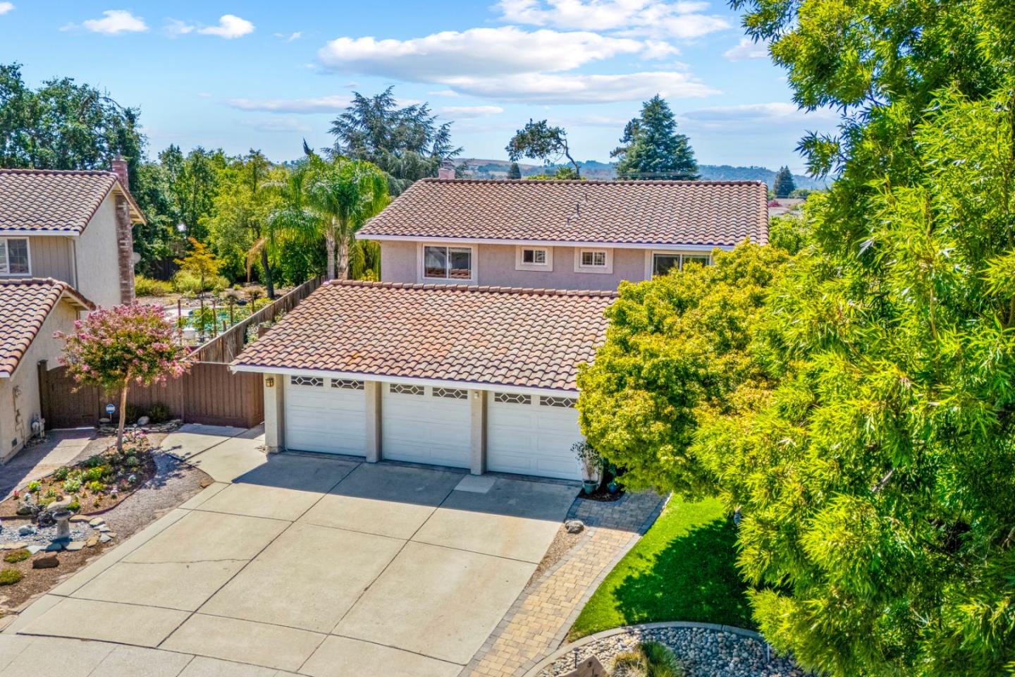 Morgan Hill, California, 95037, United States, 5 Bedrooms Bedrooms, ,3 BathroomsBathrooms,Residential,For Sale,1934202