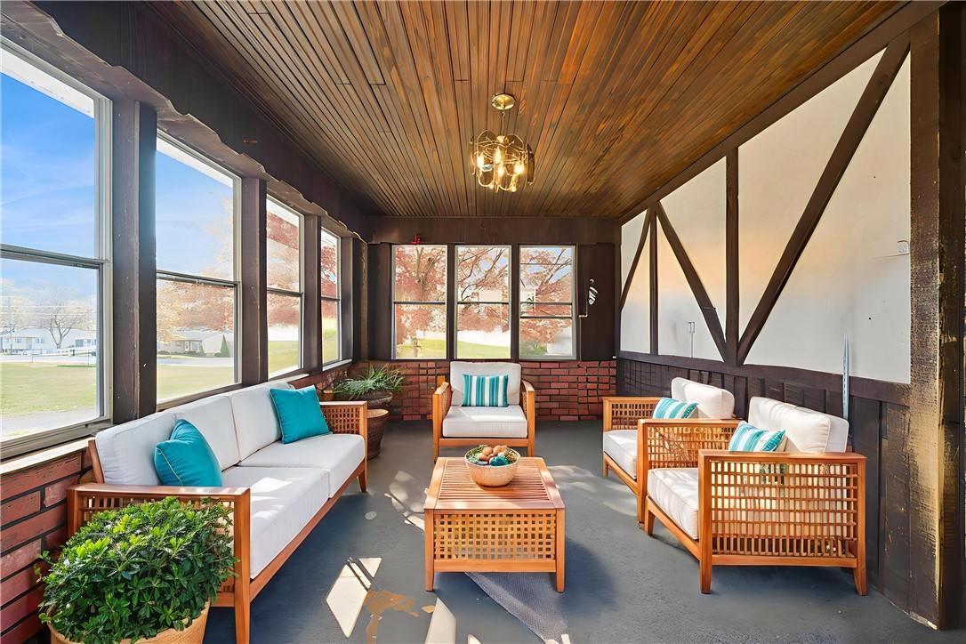 Plum Boro, Pennsylvania, 15239, United States, 4 Bedrooms Bedrooms, ,4 BathroomsBathrooms,Residential,For Sale,1996480