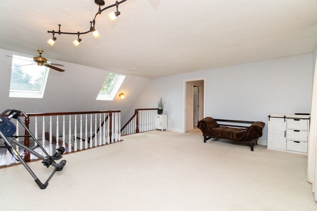 Stoughton, Massachusetts, 02072, United States, 4 Bedrooms Bedrooms, ,3 BathroomsBathrooms,Residential,For Sale,1987663