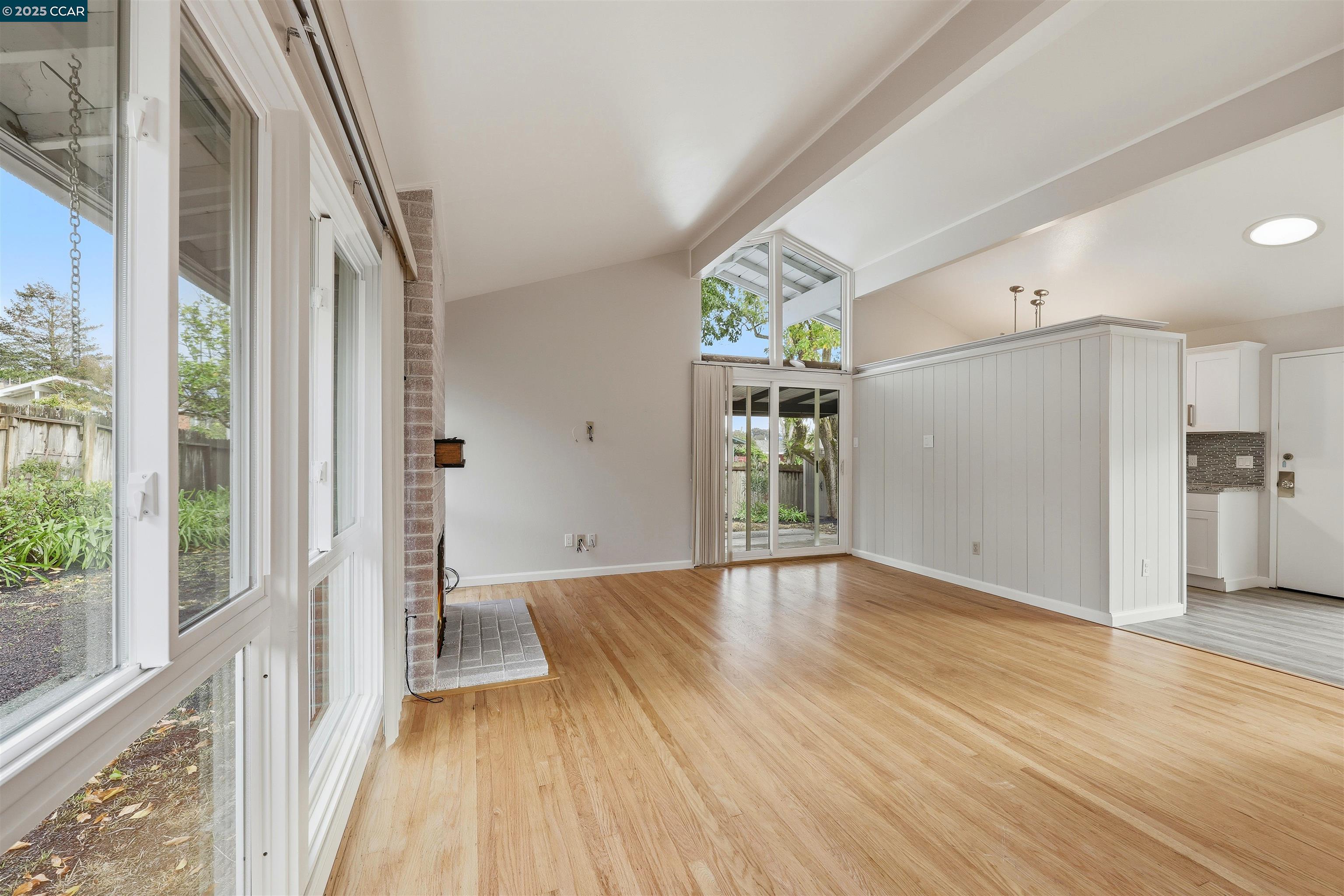 Richmond, California, 94806, United States, 3 Bedrooms Bedrooms, ,2 BathroomsBathrooms,Residential,For Sale,1989695