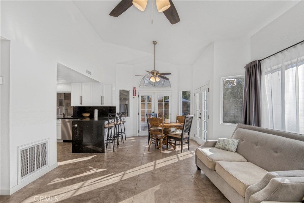 Quartz Hill, California, 93536, United States, 4 Bedrooms Bedrooms, ,3 BathroomsBathrooms,Residential,For Sale,1986504