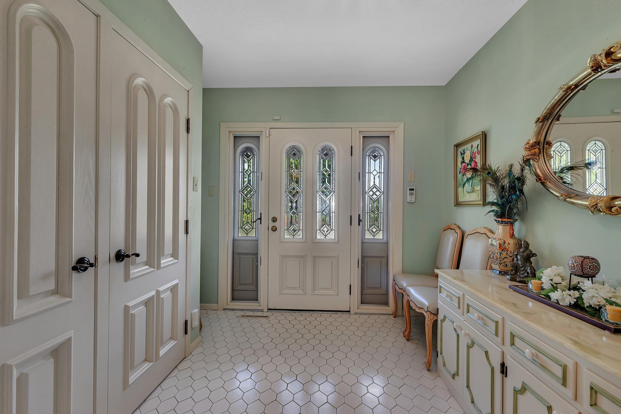 Saint Cloud, Minnesota, 56304, United States, 4 Bedrooms Bedrooms, ,4 BathroomsBathrooms,Residential,For Sale,1836908