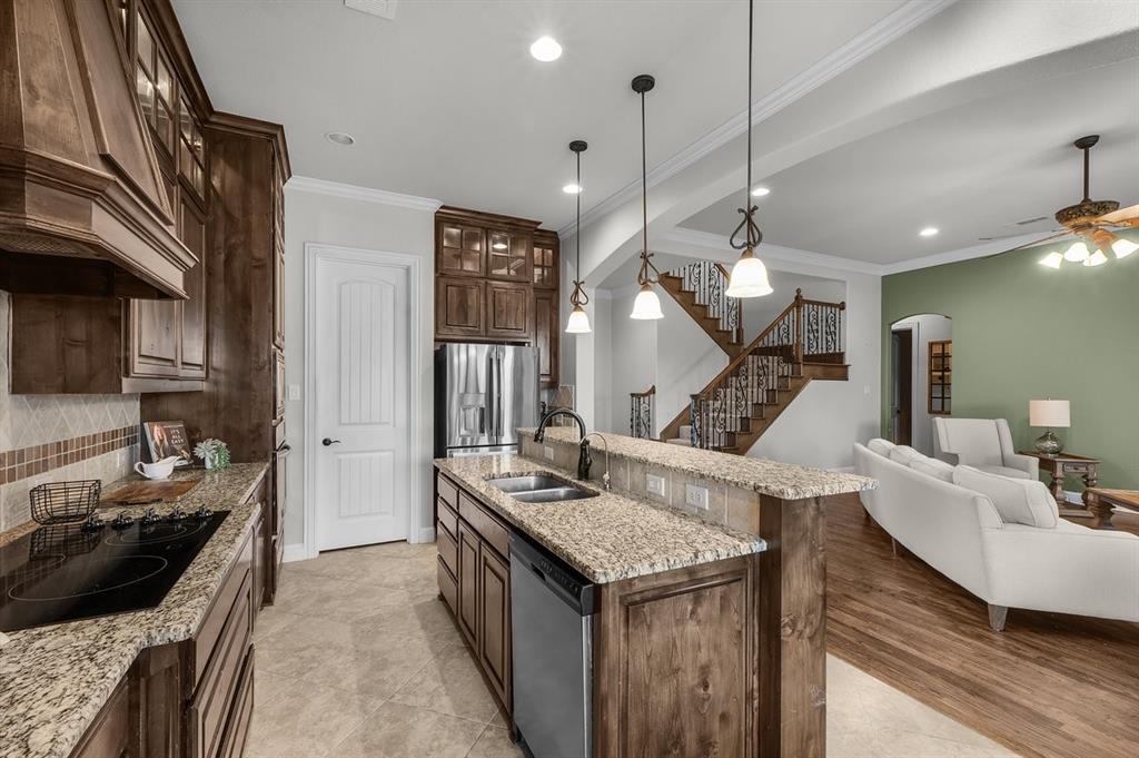 Aledo, Texas, 76008, United States, 5 Bedrooms Bedrooms, ,4 BathroomsBathrooms,Residential,For Sale,1977136