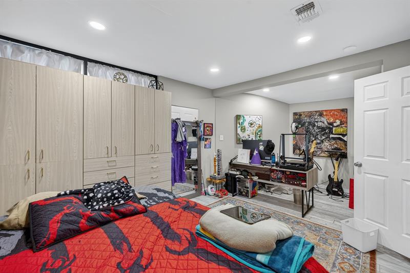 Oakland Park, Florida, 33334, United States, 3 Bedrooms Bedrooms, ,2 BathroomsBathrooms,Residential,For Sale,1986297