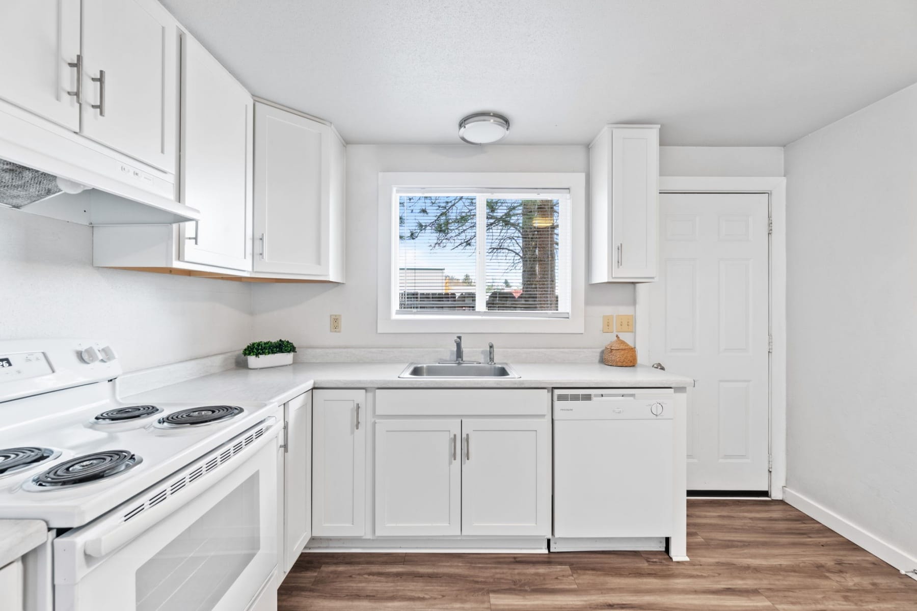  516 SE Centennial Street Bend, OR 97702 - 物件實景