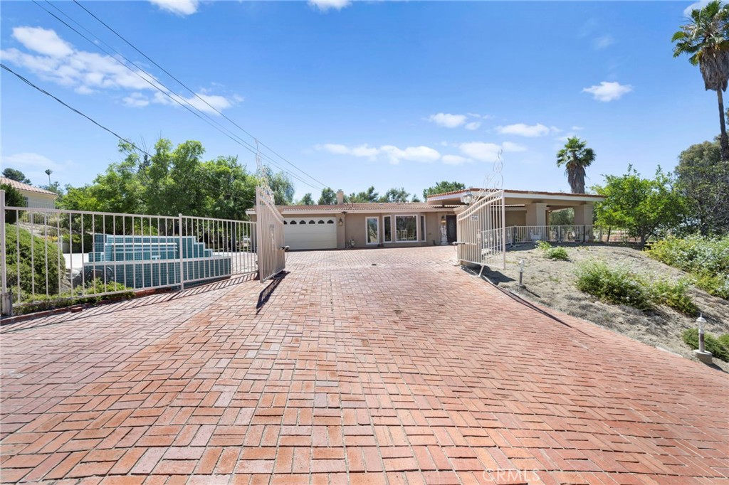 Hemet, California, 92544, United States, 5 Bedrooms Bedrooms, ,4 BathroomsBathrooms,Residential,For Sale,1896645