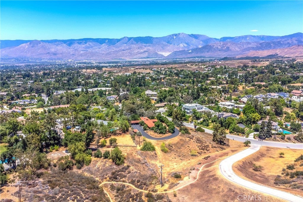 Redlands, California, 92373, United States, 4 Bedrooms Bedrooms, ,1 BathroomBathrooms,Residential,For Sale,1899993