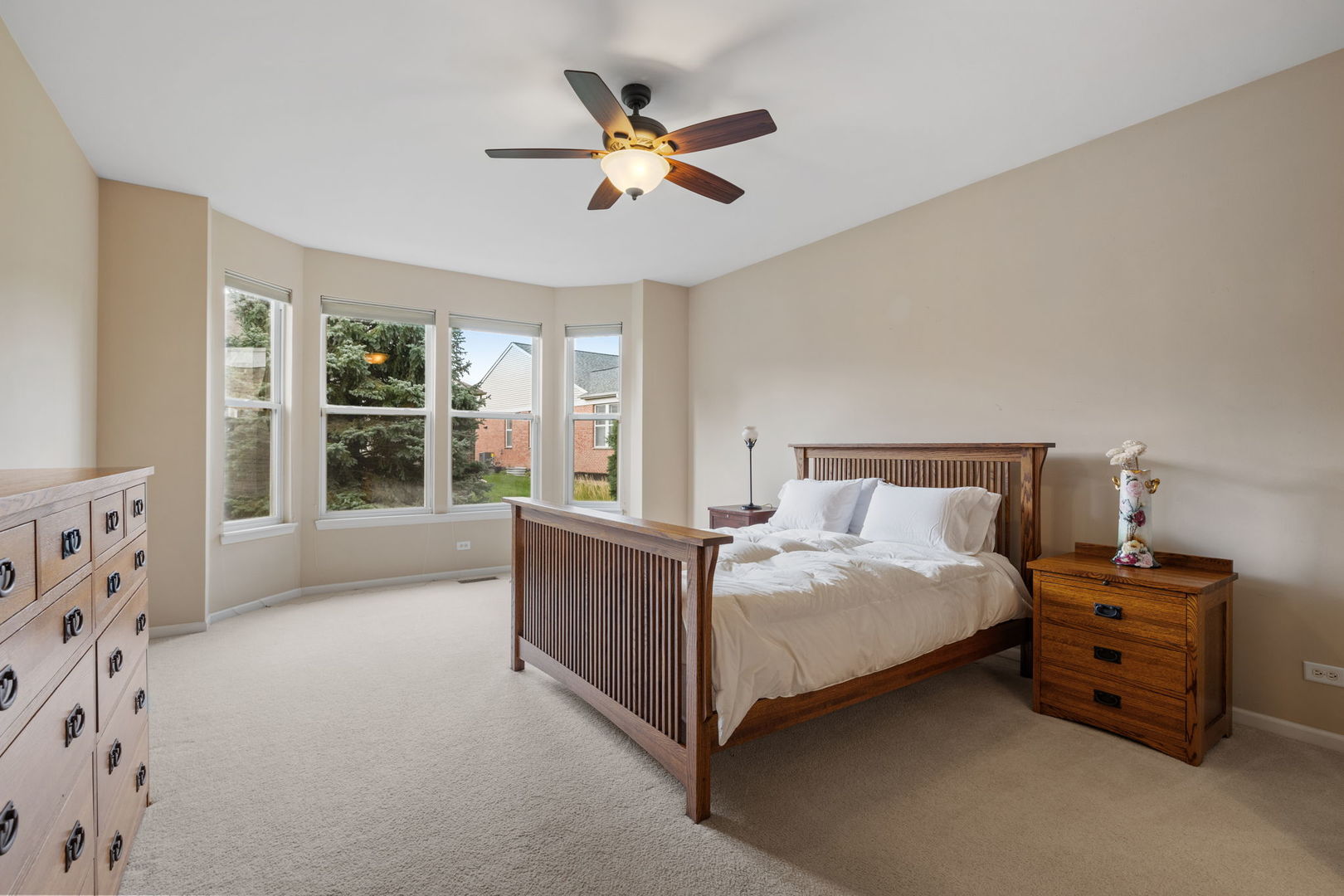 Orland Park, Illinois, 60462, United States, 2 Bedrooms Bedrooms, ,2 BathroomsBathrooms,Residential,For Sale,1941007