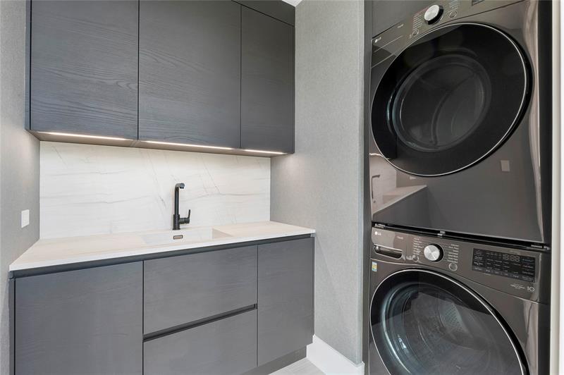 Fort Lauderdale, Florida, 33306, United States, 6 Bedrooms Bedrooms, ,8 BathroomsBathrooms,Residential,For Sale,1958113