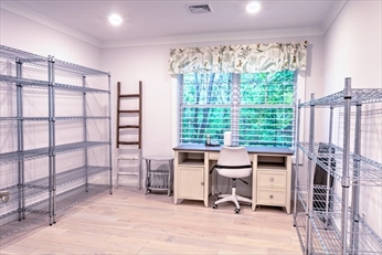 Chelmsford, Massachusetts, 01824, United States, 2 Bedrooms Bedrooms, ,2 BathroomsBathrooms,Residential,For Sale,1943275