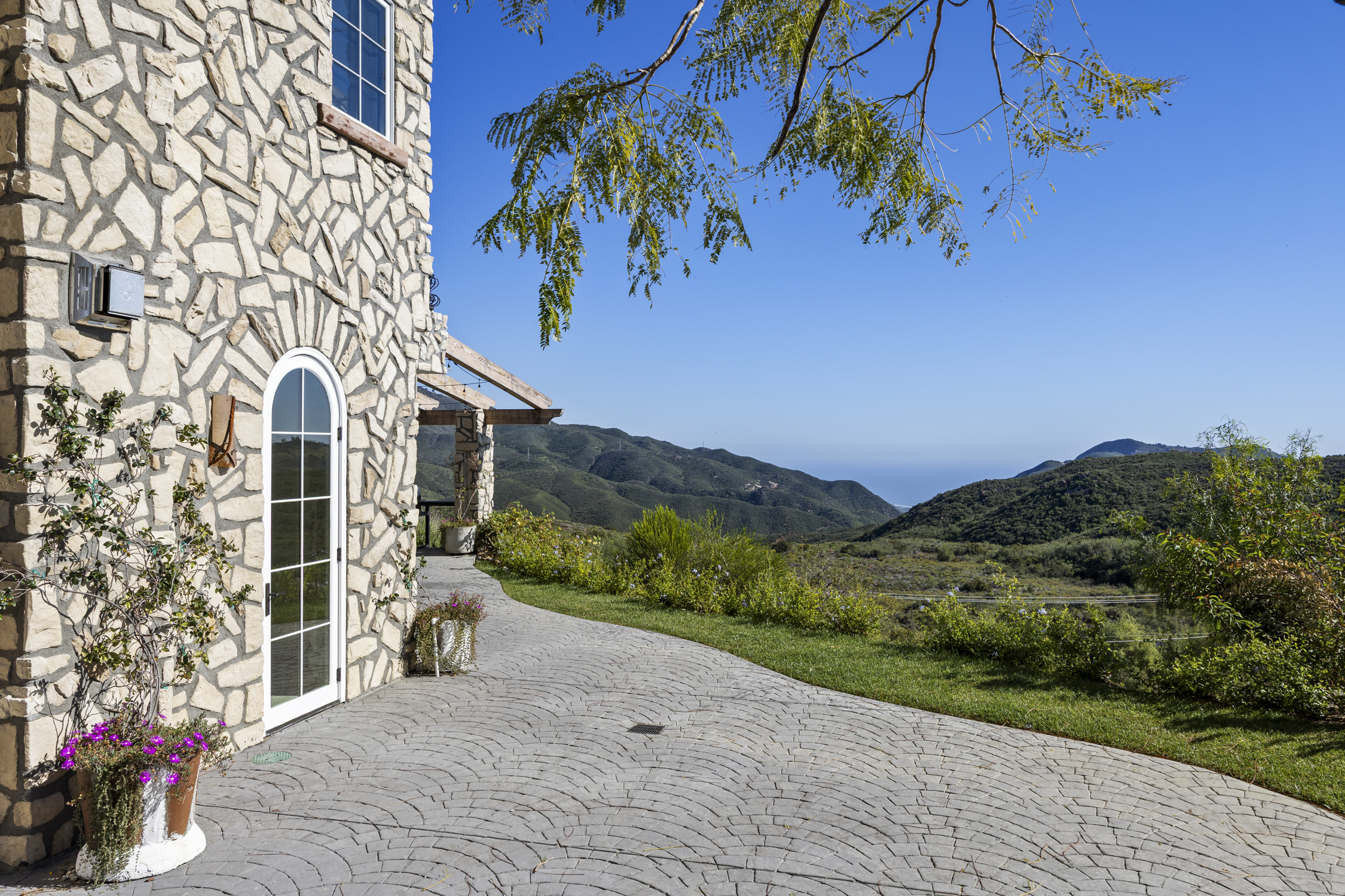  33239 Mulholland Hwy - 物件實景