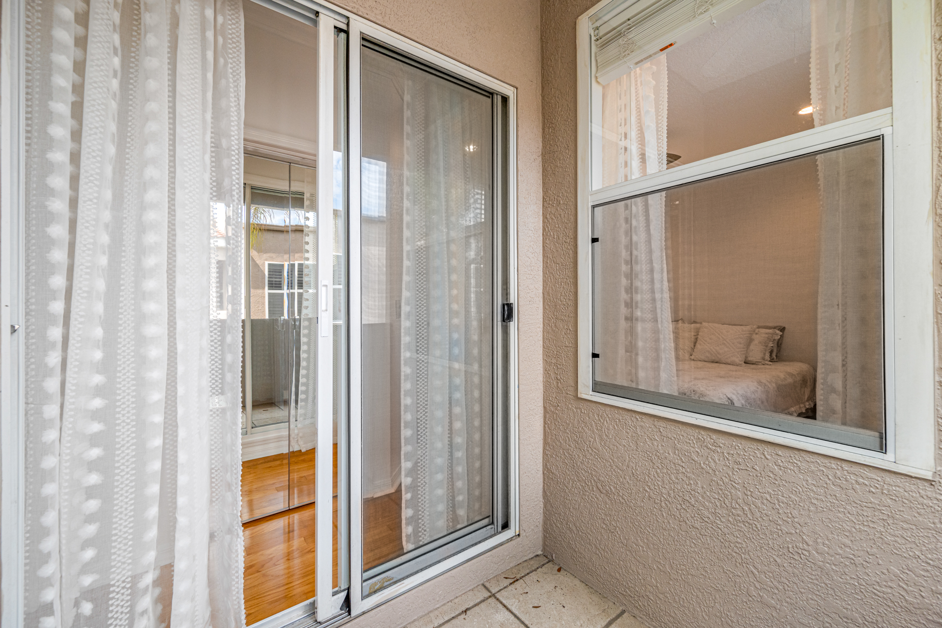 St Petersburg, Florida, 33701, United States, 3 Bedrooms Bedrooms, ,3 BathroomsBathrooms,Residential,For Sale,1979371