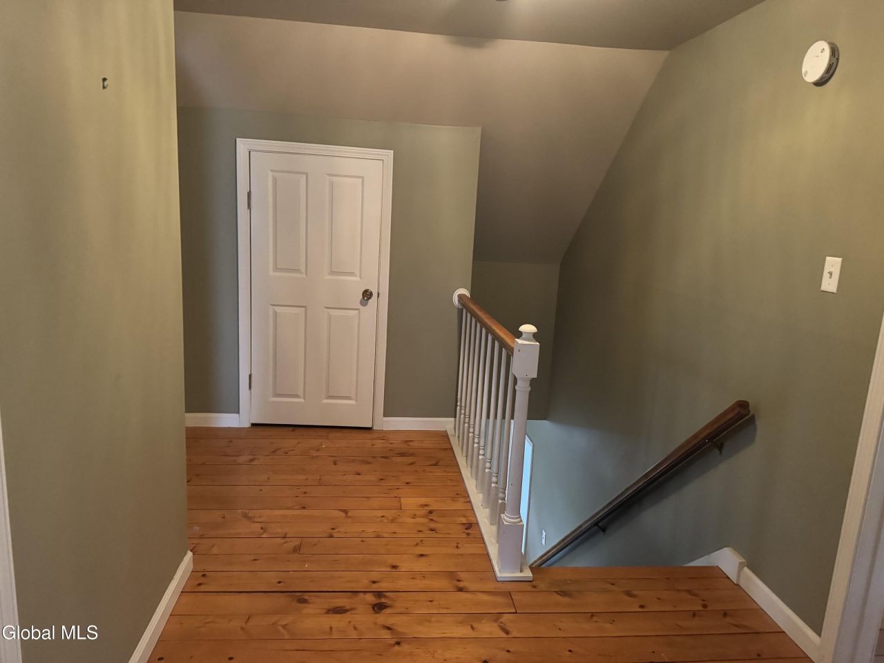 Rexford, New York, 12148, United States, 3 Bedrooms Bedrooms, ,3 BathroomsBathrooms,Residential,For Sale,2001928