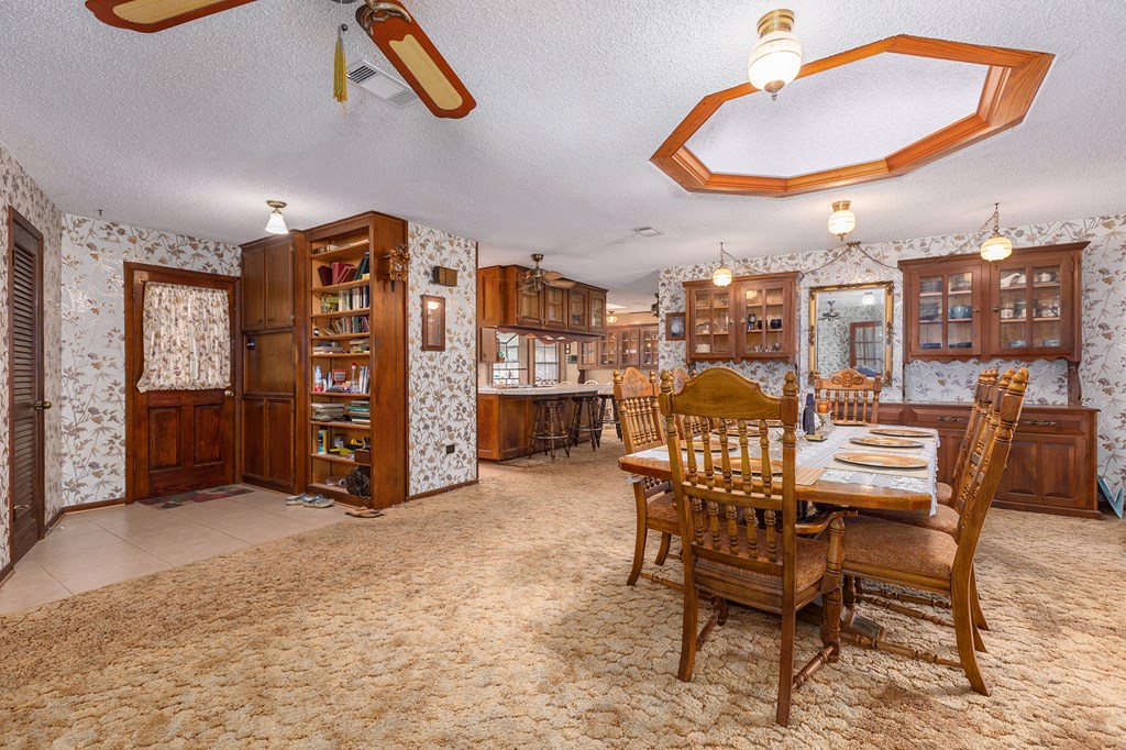 Pineland, Texas, 75968, United States, 4 Bedrooms Bedrooms, ,5 BathroomsBathrooms,Residential,For Sale,1983137