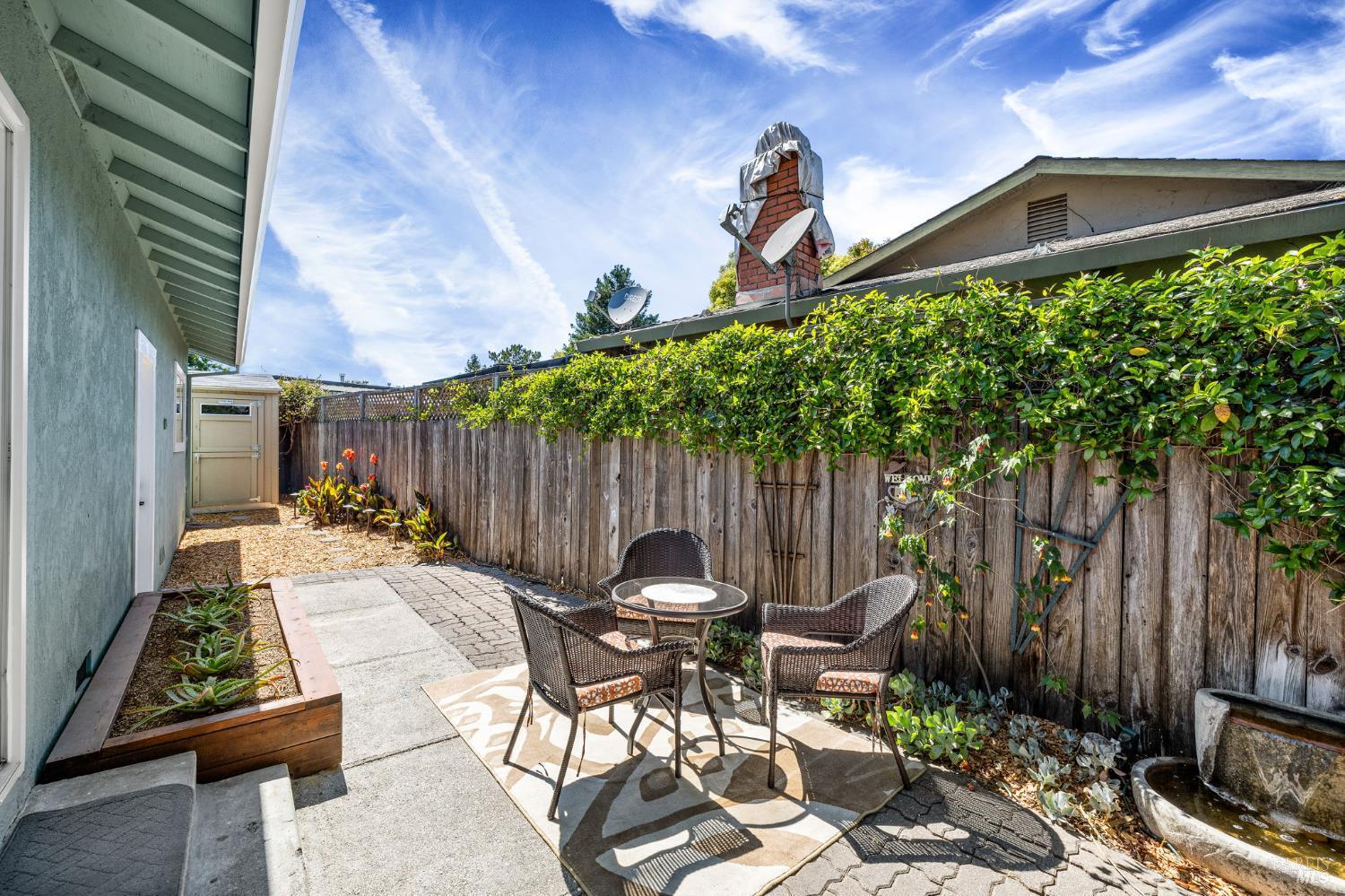 Rohnert Park, California, 94928, United States, 3 Bedrooms Bedrooms, ,2 BathroomsBathrooms,Residential,For Sale,1895055
