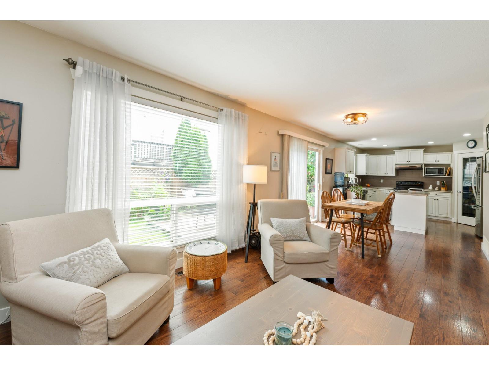 LANGLEY, British Columbia, V3V 6A0, CA, 4 Bedrooms Bedrooms, ,4 BathroomsBathrooms,Residential,For Sale,1950645