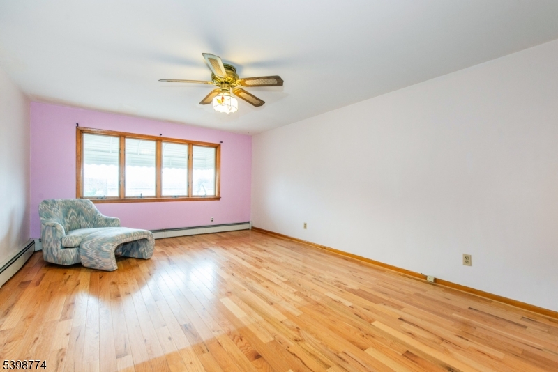 Clifton City, New Jersey, 07014, United States, 5 Bedrooms Bedrooms, ,3 BathroomsBathrooms,Residential,For Sale,2000752